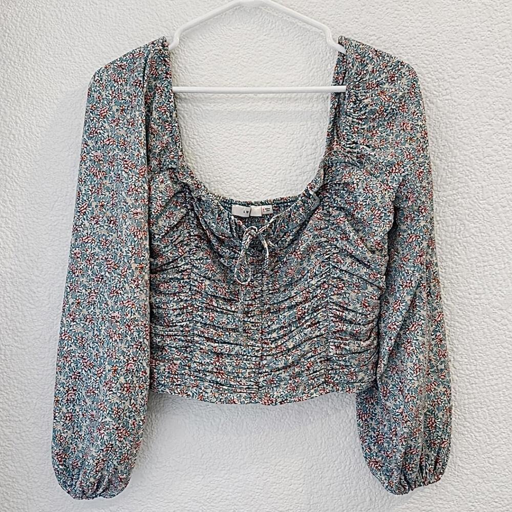 Lush Women’s Size S Dusty Blue Pink Floral Ruched Long Sleeve Crop Top
